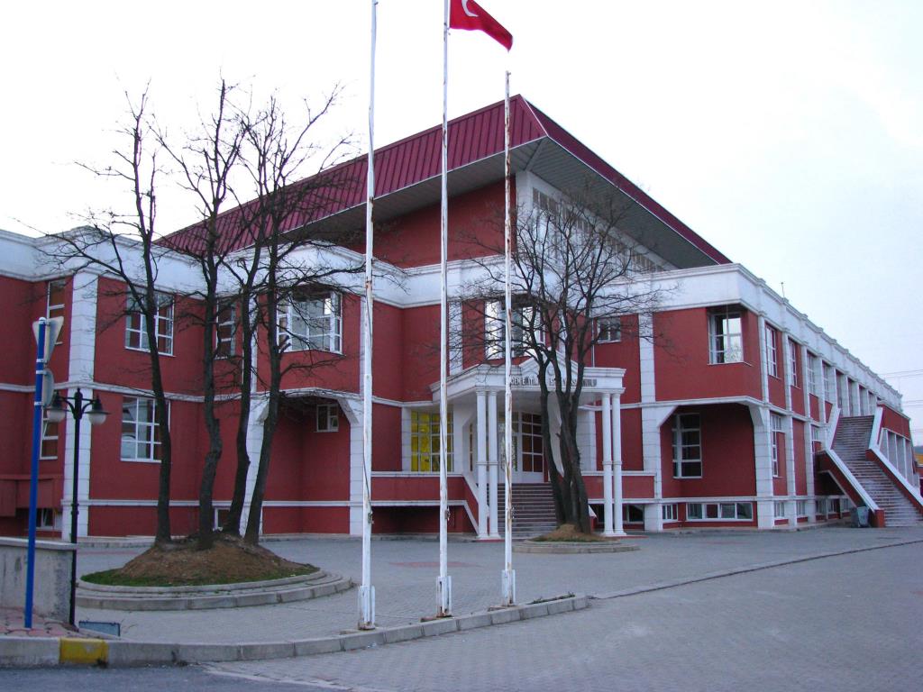 Sakarya Üniversitesi Esentepe Kampüsü-Spor Kompleksi